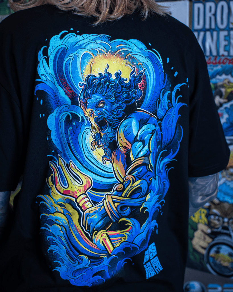 Hand-printed Project Poseidon artwork by Minnie Longstaff, screenprinted using Union Ink’s UPLC UNI MIX range supplied by Avient. Printed by BlackDog Ink on an M&R press, with garments supported by AS Colour. Materials supplied by Jones Brothers in Melbourne, Australia. Professional screenprinting process photo.